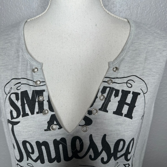 Sleeveless top with Tennessee Whisky on front XL - Picture 5 of 7